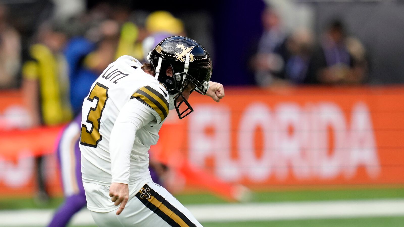 Lutz, Saints fall just short with 61-yard miss vs. Vikings