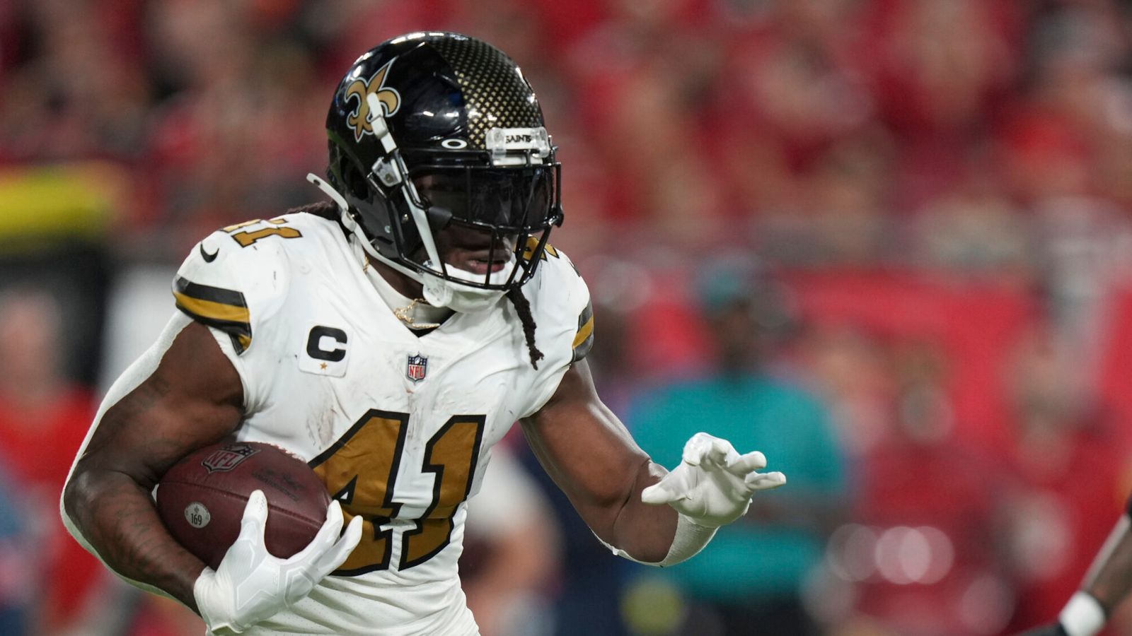 Alvin Kamara Injury Update Week 17: Should Fantasy Managers Be Concerned?