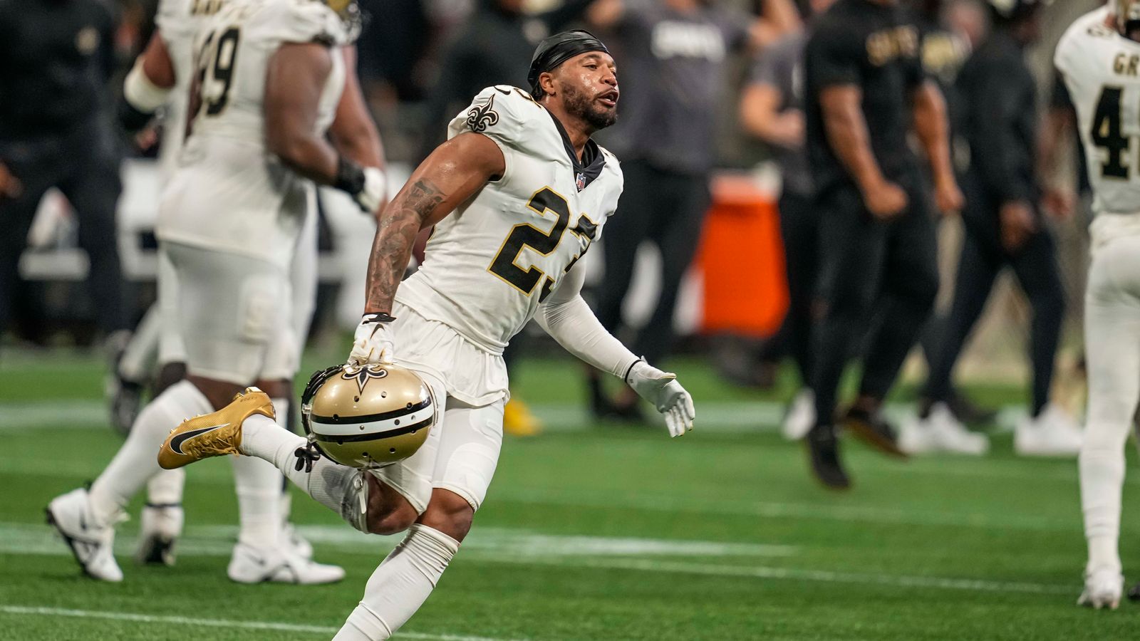 Saints' Marshon Lattimore prefers to train in the shadows, but offered a  glimpse into his mentality